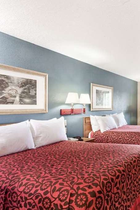 Hotel Days Inn By Wyndham Nashville North/Opryland Area photo 2