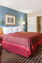 Hotel Days Inn By Wyndham Nashville North/Opryland Area photo 1