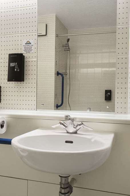 Hotel DI Warwick South M40 photo 3