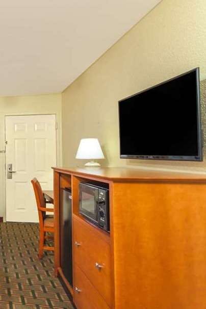 Hotel Days Inn by Wyndham Lebanon photo 3