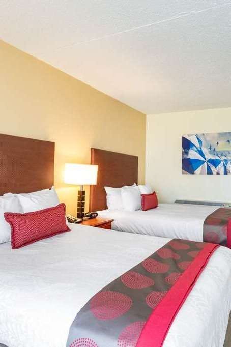 Hotel Ramada Plaza by Wyndham Virginia Beach Oceanfront photo 2