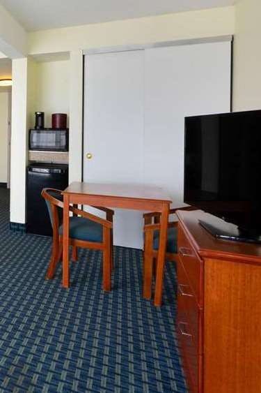 Hotel Ramada Plaza by Wyndham Virginia Beach Oceanfront photo 3