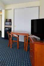 Hotel Ramada Plaza by Wyndham Virginia Beach photo 3