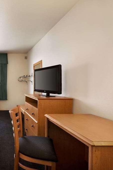 Hotel Travelodge Pecos photo 4