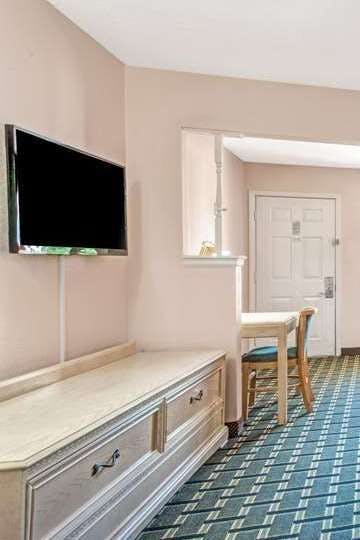 Hotel Days Inn & Suites by Wyndham Osceola AR photo 3