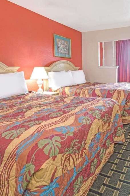 Hotel Days Inn & Suites by Wyndham Osceola AR photo 2