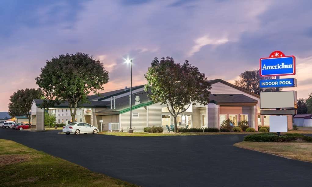 AmericInn by Wyndham Boscobel