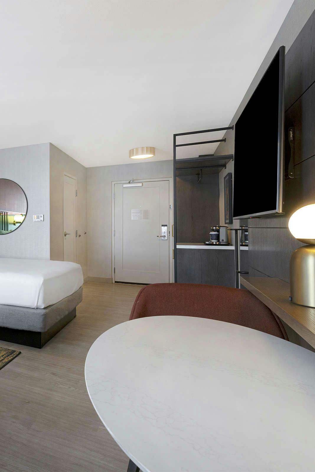 Hotel DoubleTree by Hilton Palmdale photo 5