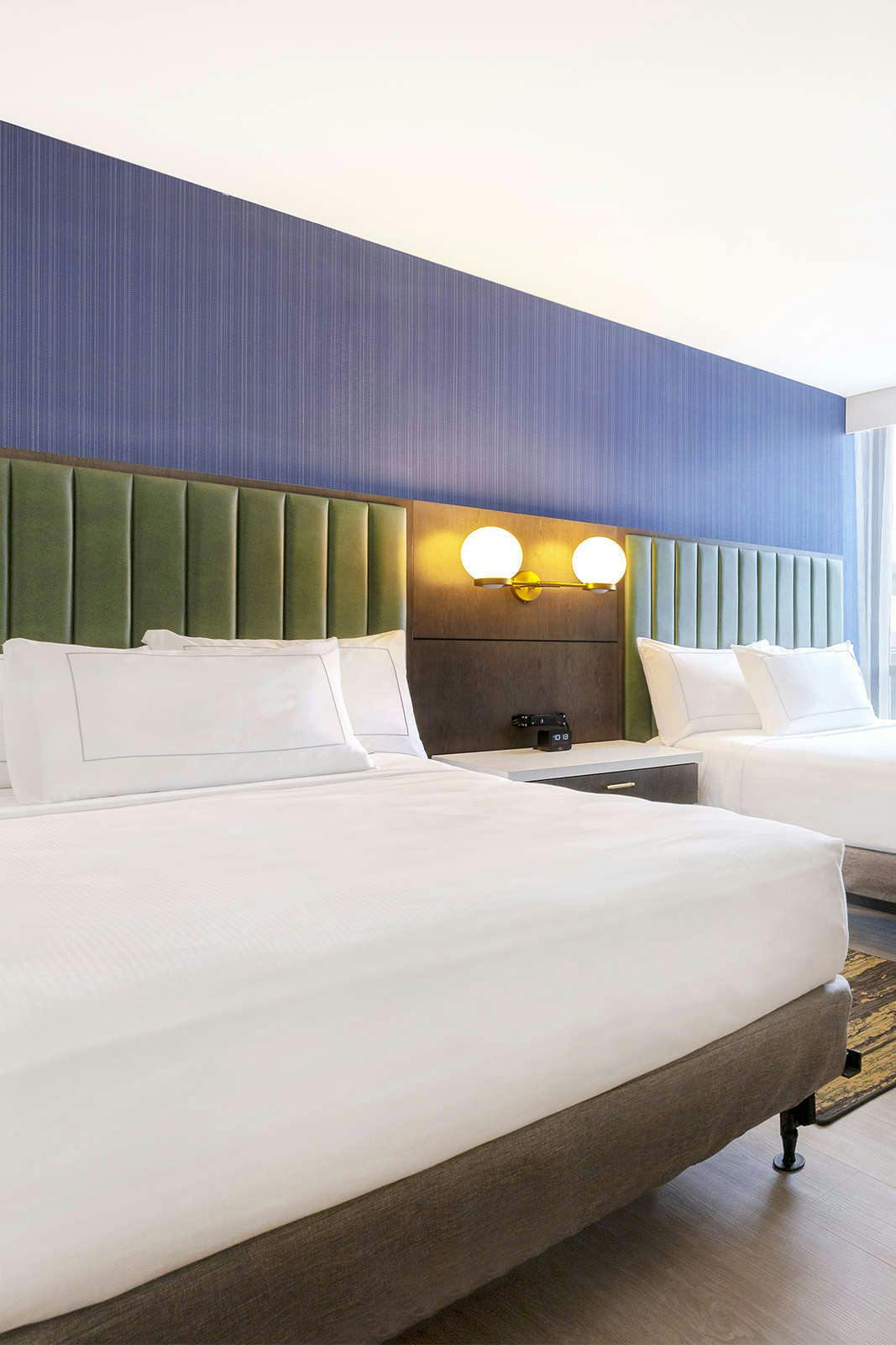 Hotel DoubleTree by Hilton Palmdale photo 2