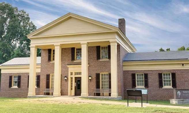 Days Inn by Wyndham Savannah