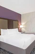 Hotel La Quinta Inn & Suites by Wyndham York photo 1