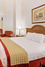 Hotel Baymont IS Indianapolis photo 1