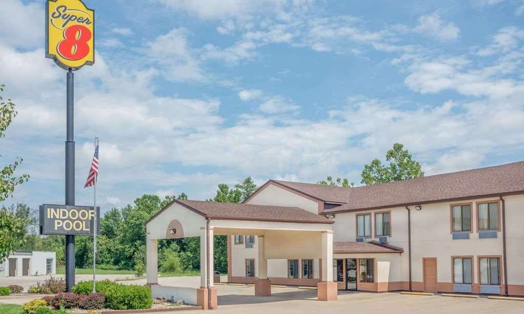 Super 8 by Wyndham Vincennes