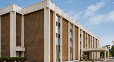 Super 8 by Wyndham Liverpool/Syracuse North Airport