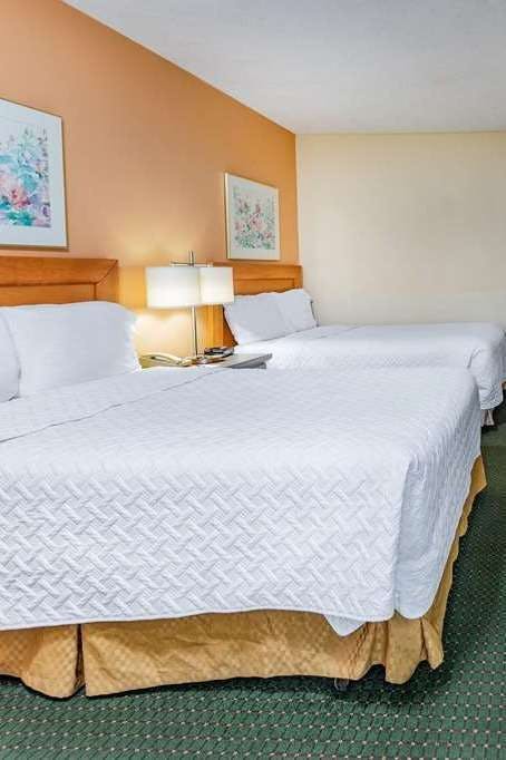 Hotel Travelodge by Wyndham Bracebridge photo 2