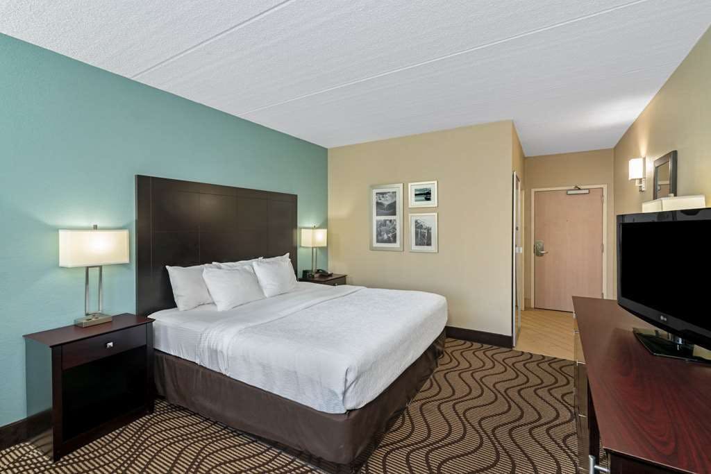 Hotel La Quinta Inn & Suites by Wyndham Knoxville Airport photo 4