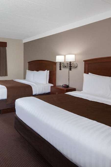 Hotel AmericInn by Wyndham Ironwood photo 2