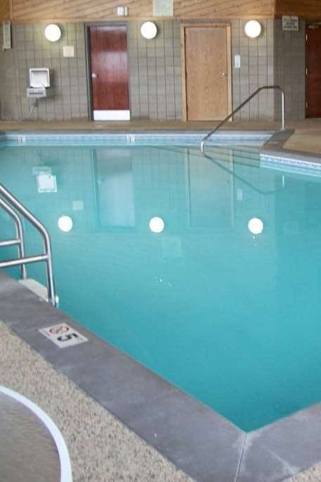 Hotel AmericInn by Wyndham Beulah photo 3