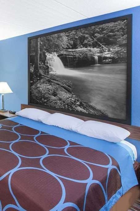 Hotel Super 8 by Wyndham Dothan photo 1