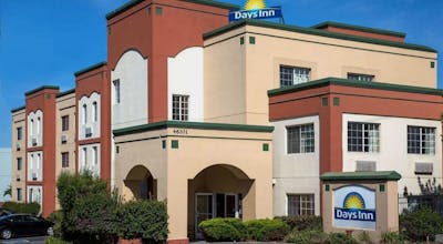 Days Inn by Wyndham Fremont