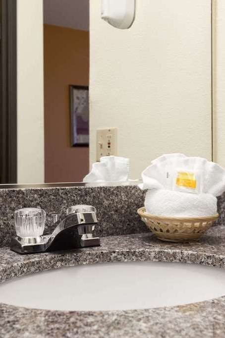 Hotel Days Inn by Wyndham Los Lunas photo 5