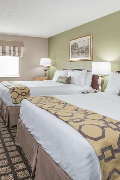 Hotel Baymont by Wyndham Fulton photo 2