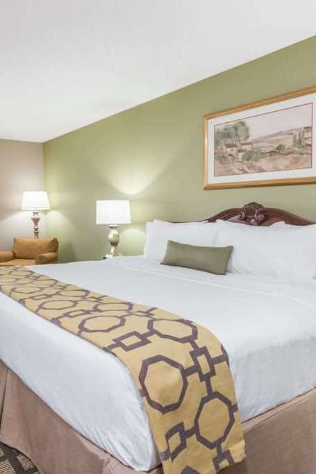 Hotel Baymont by Wyndham Fulton photo 1