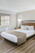 Hotel Wyndham Garden San Diego photo 1