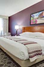 Hotel Drury Inn and Suites Middletown Franklin photo 1