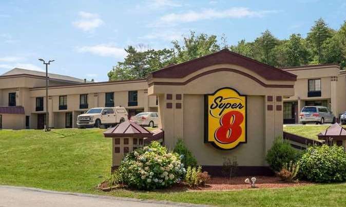 Super 8 by Wyndham West Greenwich/Providence