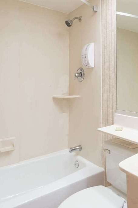 Hotel Super 8 by Wyndham West Greenwich/Providence photo 5