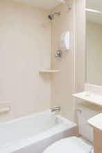Hotel Super 8 W Grnch Prv photo 5