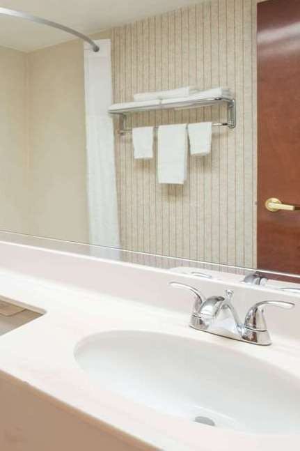 Hotel Super 8 by Wyndham West Greenwich/Providence photo 4