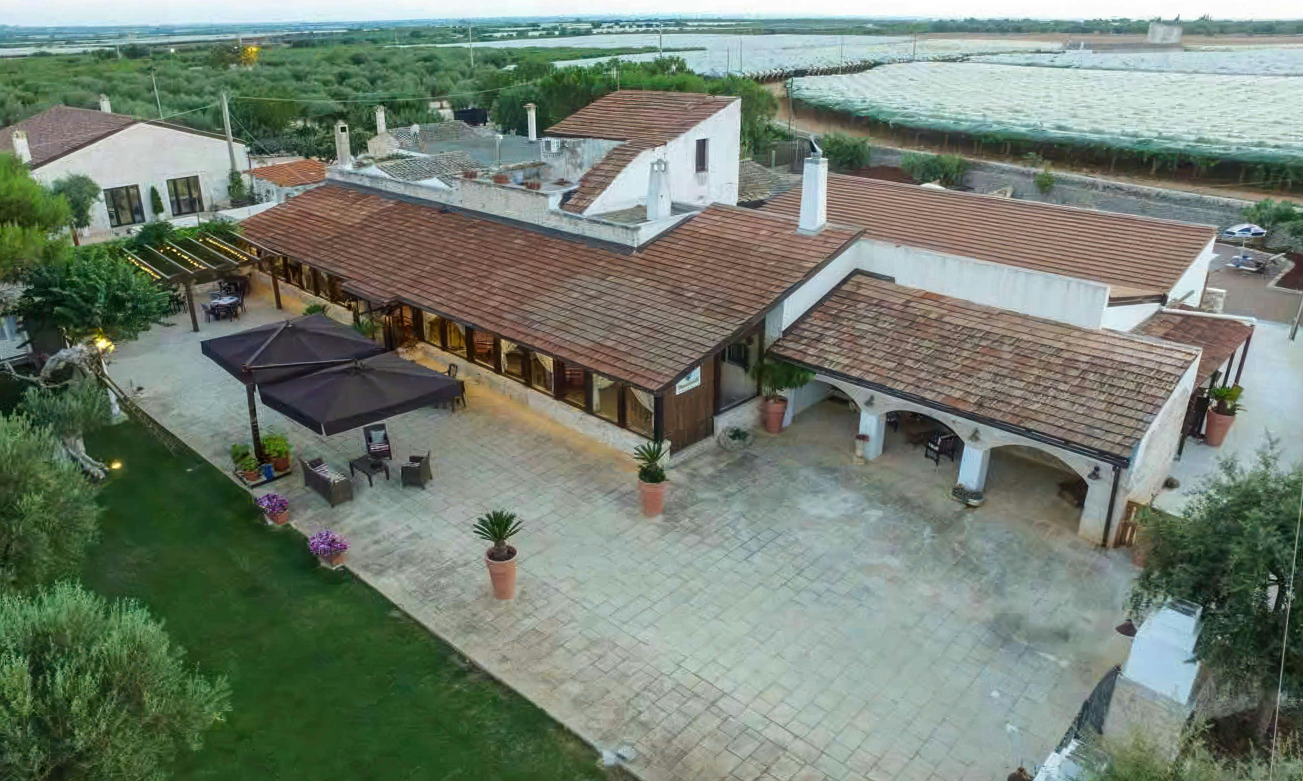 Agriturismo Masseria Alberotanza B&B and Restaurant