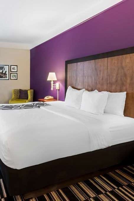 Hotel La Quinta Inn & Suites by Wyndham Roswell photo 1