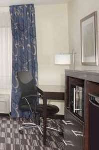 Hotel AmericInn by Wyndham Mount Pleasant photo 4