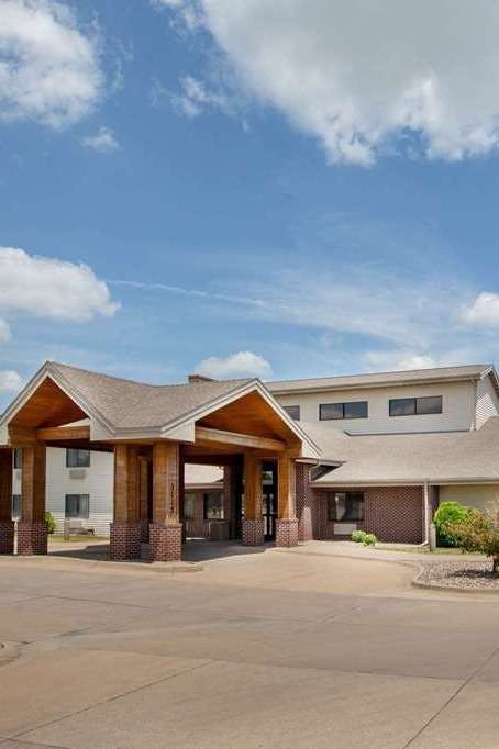 Hotel AmericInn by Wyndham Muscatine photo 5