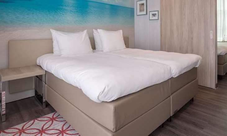 Hotel Ramada by Wyndham The Hague Scheveningen photo 2
