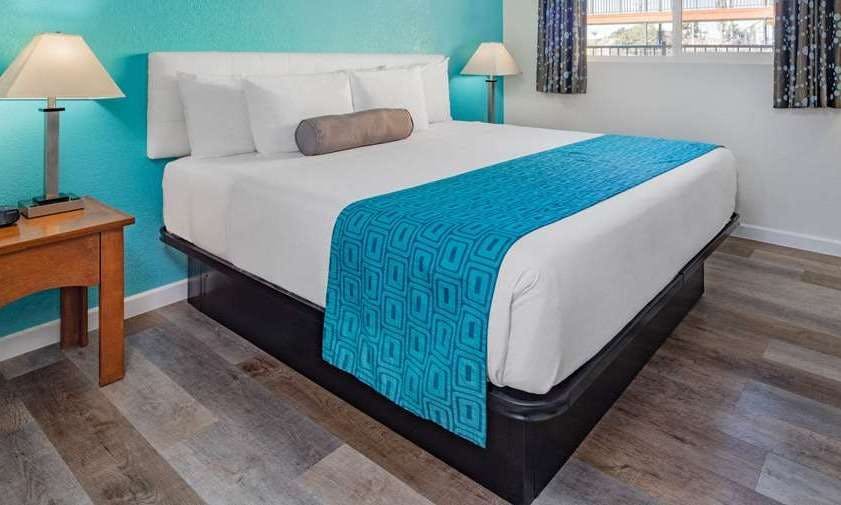 Howard Johnson San Diego Chula