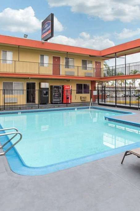 Hotel Howard Johnson San Diego Chula photo 5