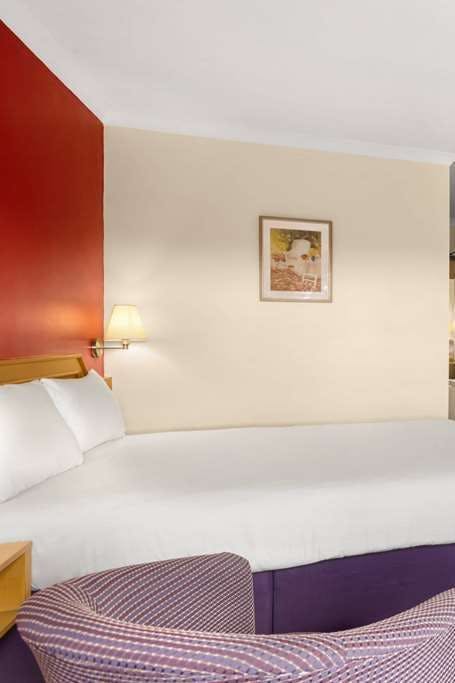 Hotel Days Inn by Wyndham Hamilton photo 1