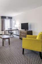 Hotel La Quinta Inn Ste 48th Avenue photo 3