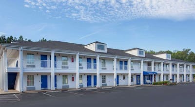 Baymont by Wyndham Greenwood