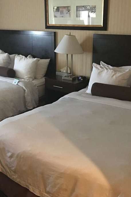 Hotel Baymont Monterey Park photo 2