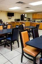 Hotel Super 8 Lake City FL photo 4