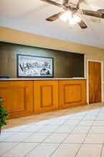 Hotel Super 8 Lake City FL photo 3