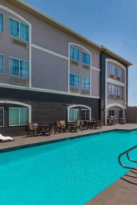 Hotel La Quinta Inn & Suites by Wyndham Laredo Airport photo 5