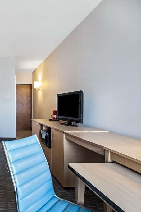 Hotel La Quinta Inn & Suites by Wyndham Austin NW/Lakeline Mall photo 3