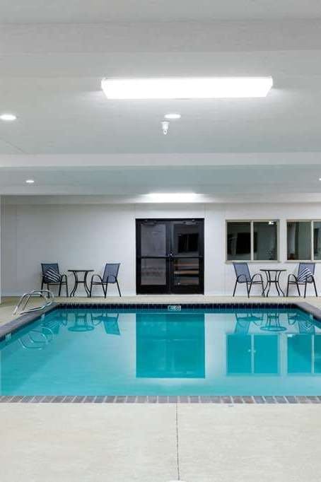 Hotel Super 8 by Wyndham Montpelier photo 5