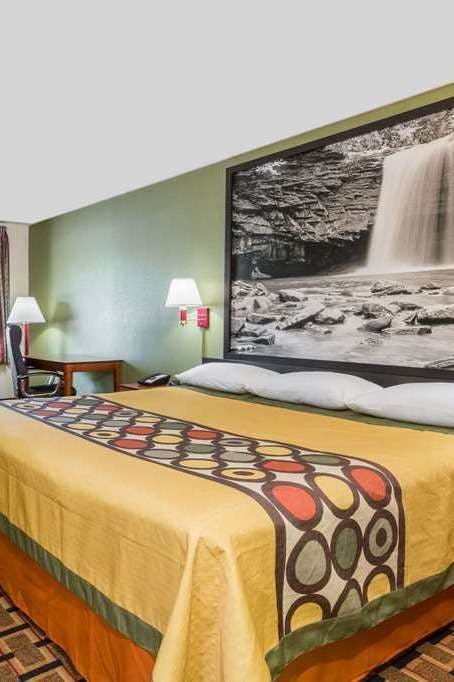 Hotel Super 8 by Wyndham Stafford photo 1